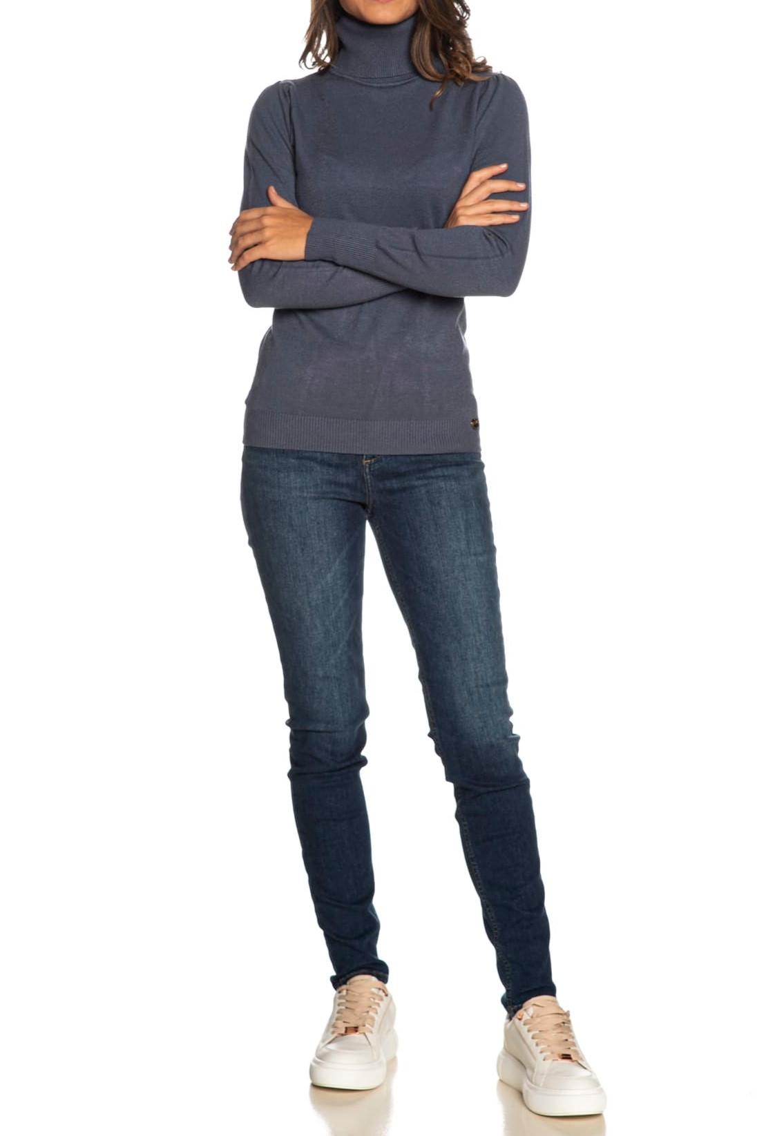 M038 RU00/0704 YES ZEE