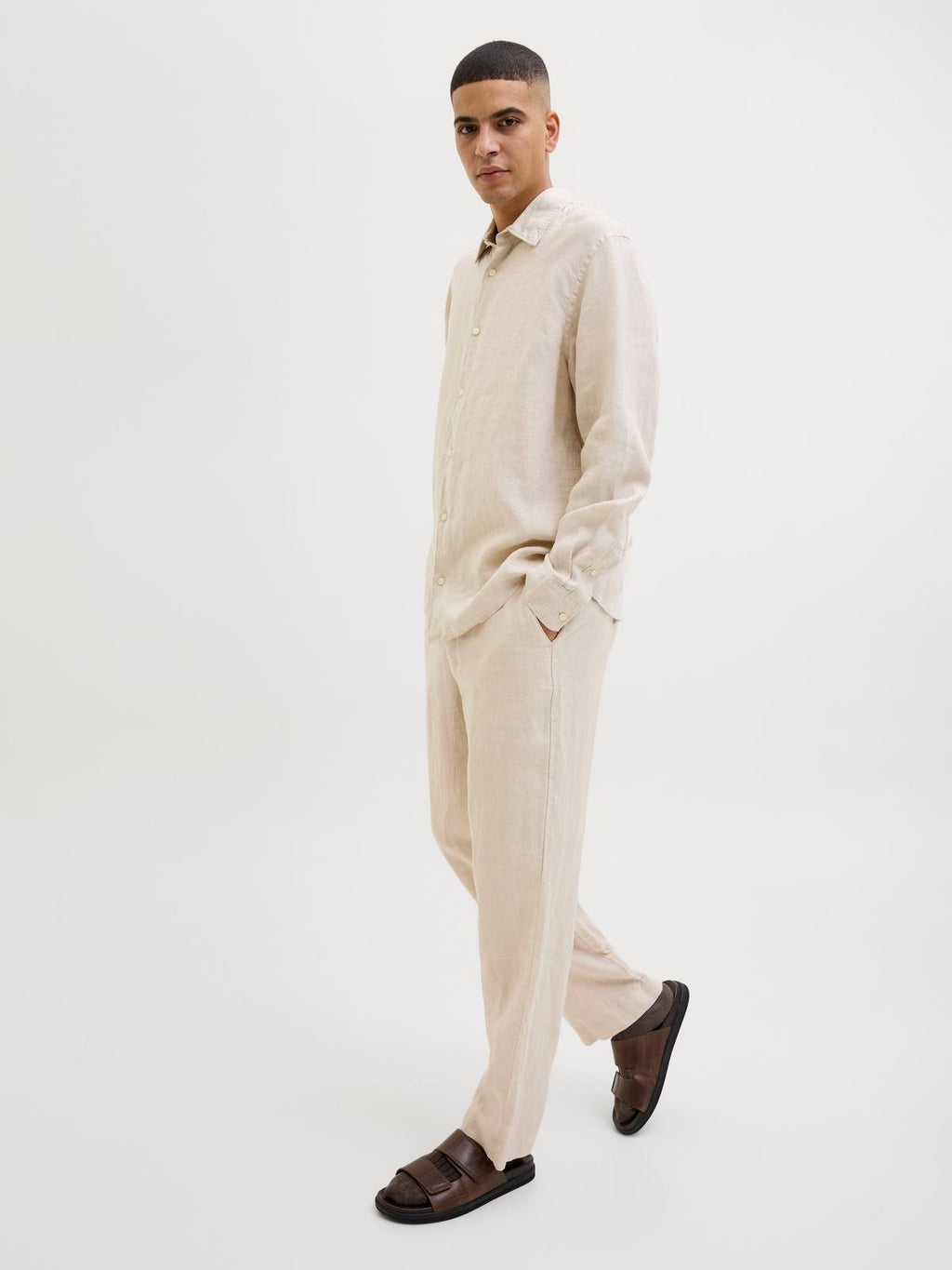 JPSTKARL LAWRENCE LINEN CHINO SN 