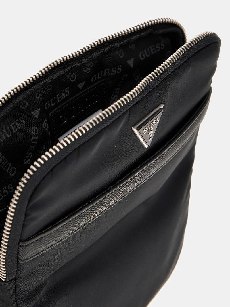 HMMINYP5223/BLA GUESS