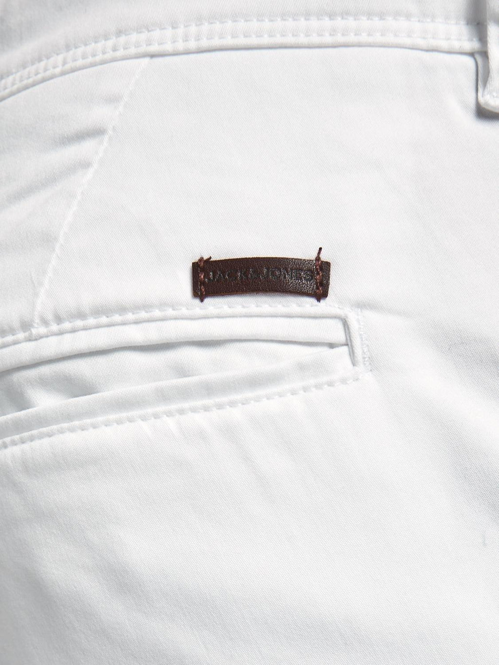 12165604/White JACK AND JONES