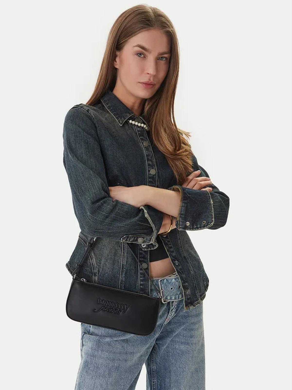 AW0AW18449/BDS TOMMY JEANS