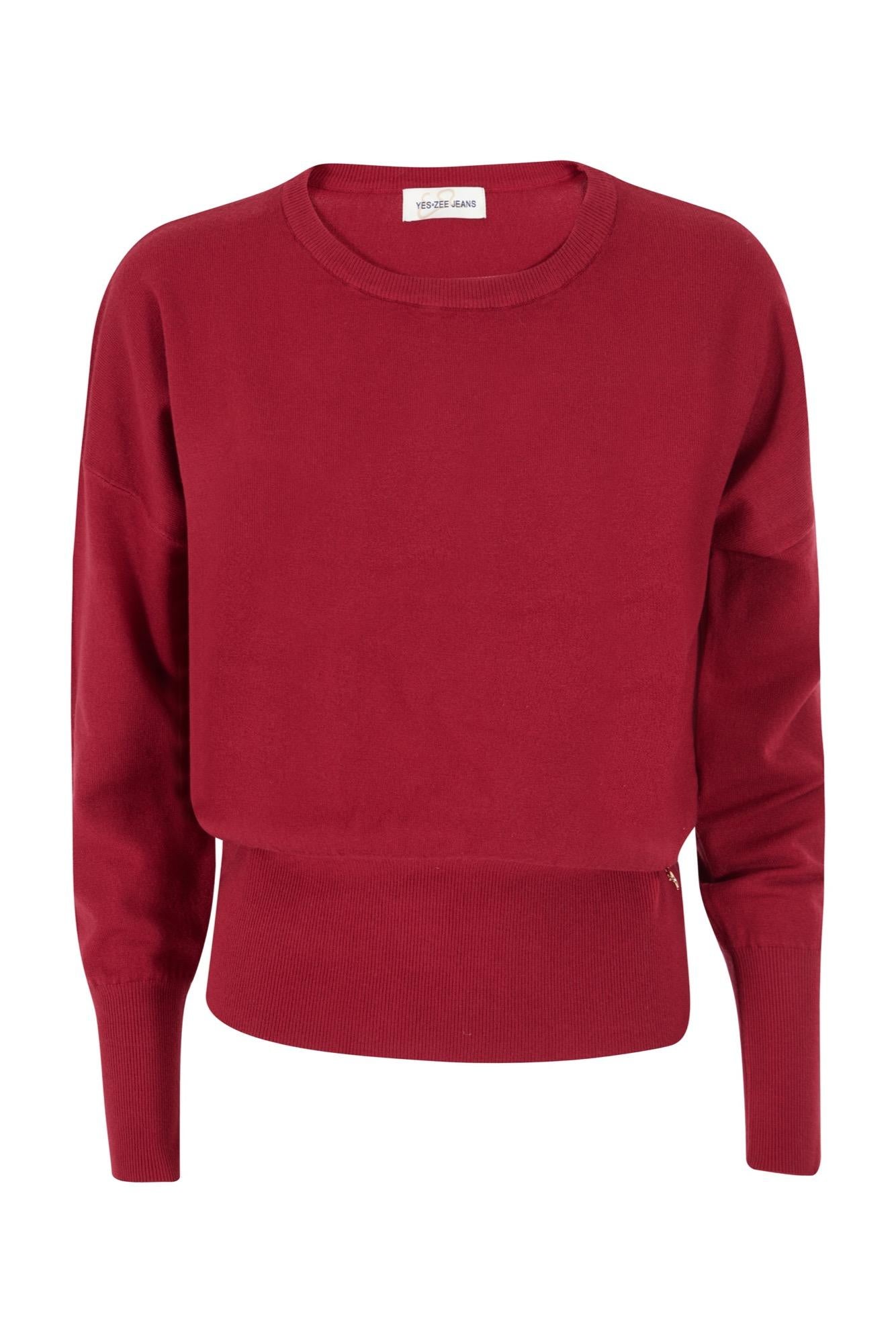 M051 RU00/0562 YES ZEE