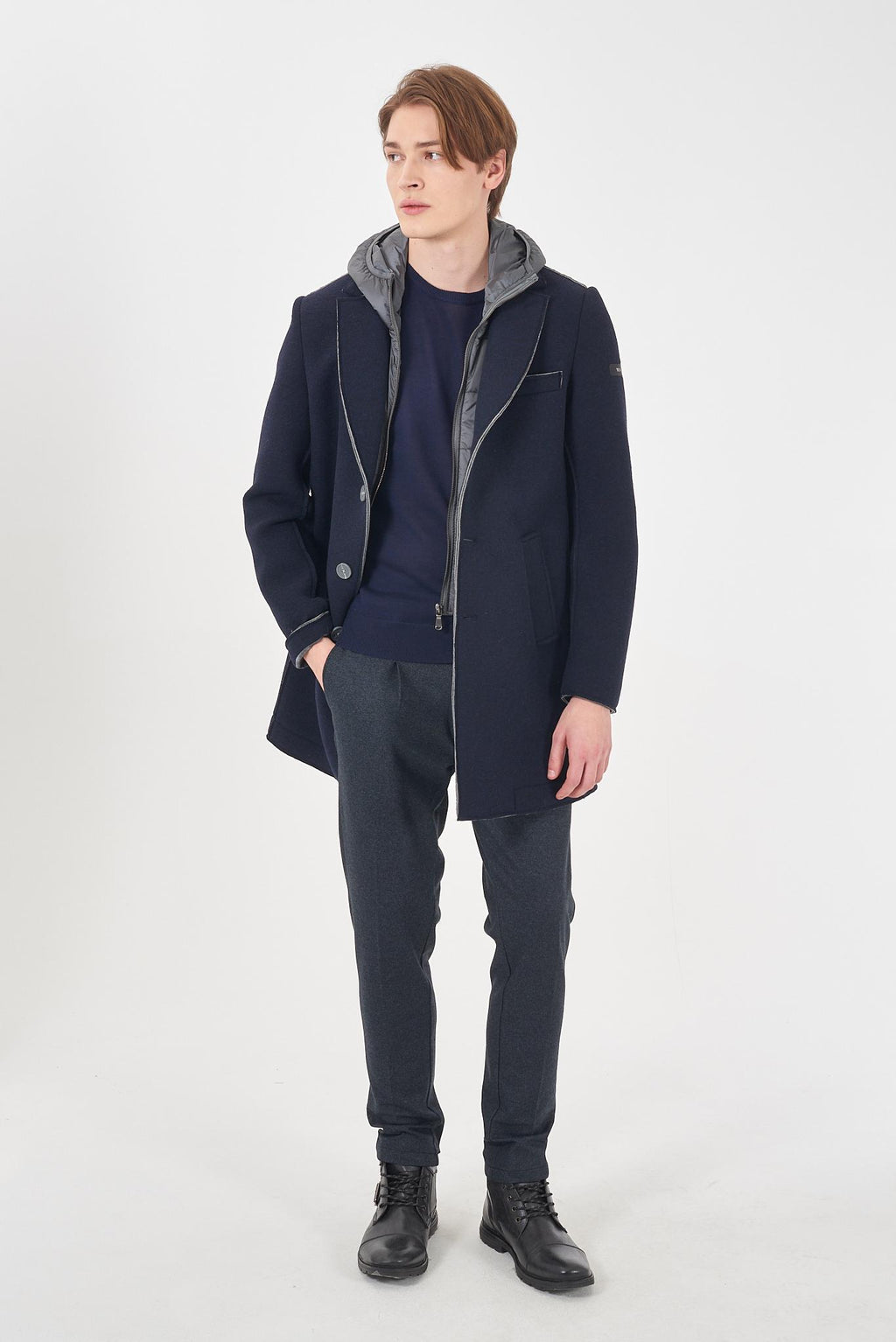 O827 QK00/0710 YES ZEE