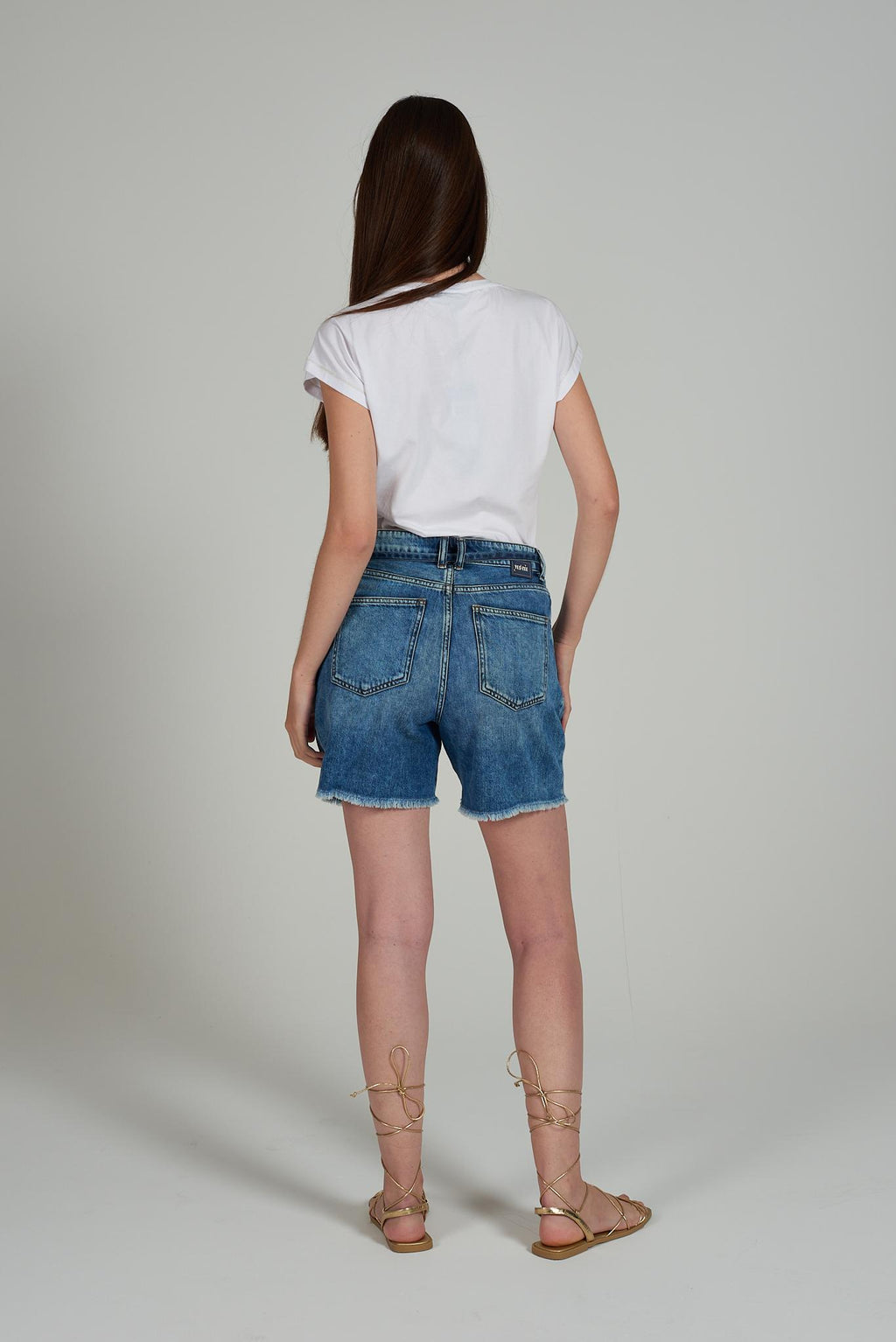 P225 W306/J711 YES ZEE