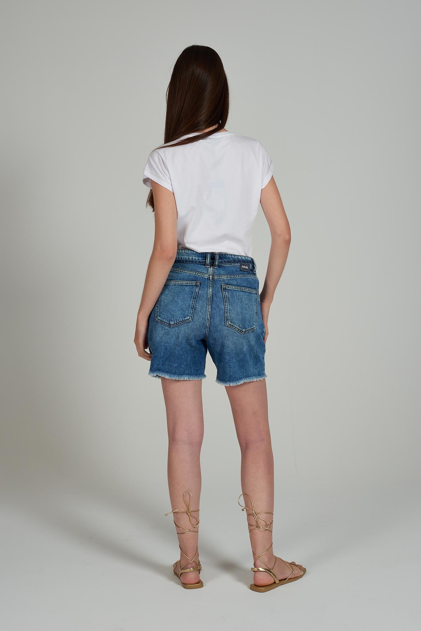 P225 W306/J711 YES ZEE