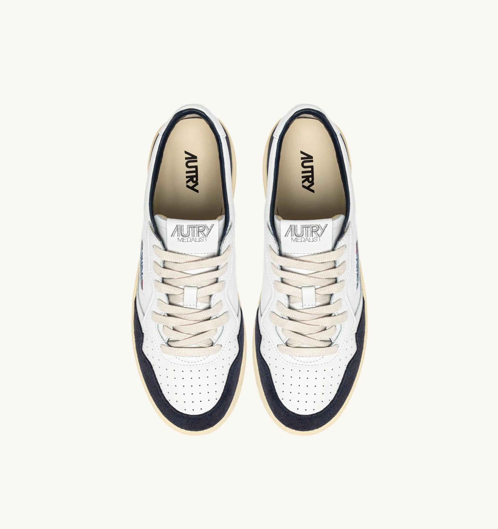 MEDALIST LOW BIANCO SUEDE OCEANO 