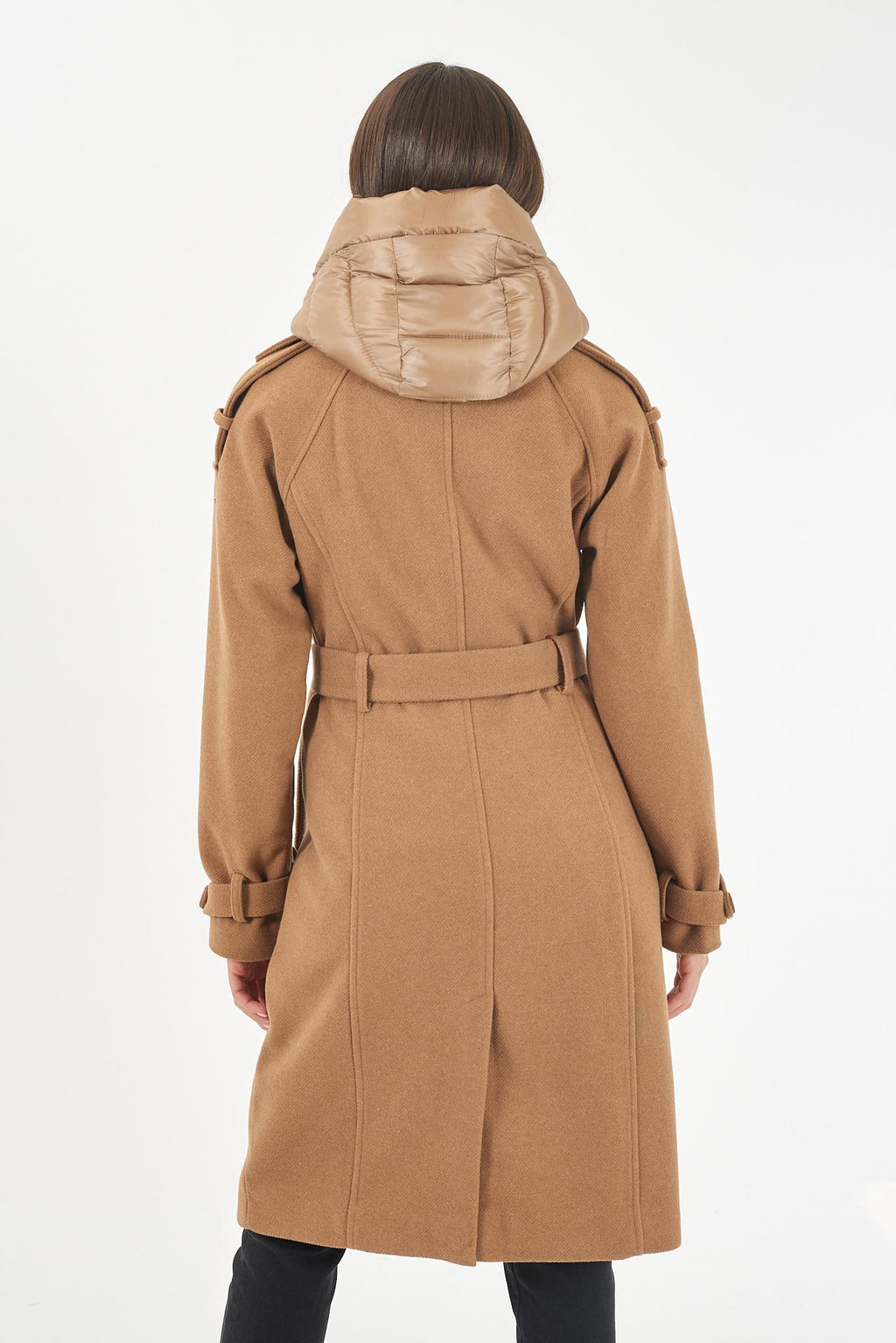 O058 KN00/0203 YES ZEE