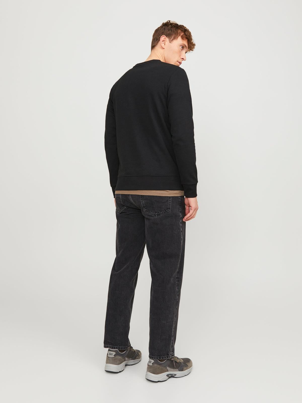 JJEBASIC SWEAT CREW NECK NOOS 