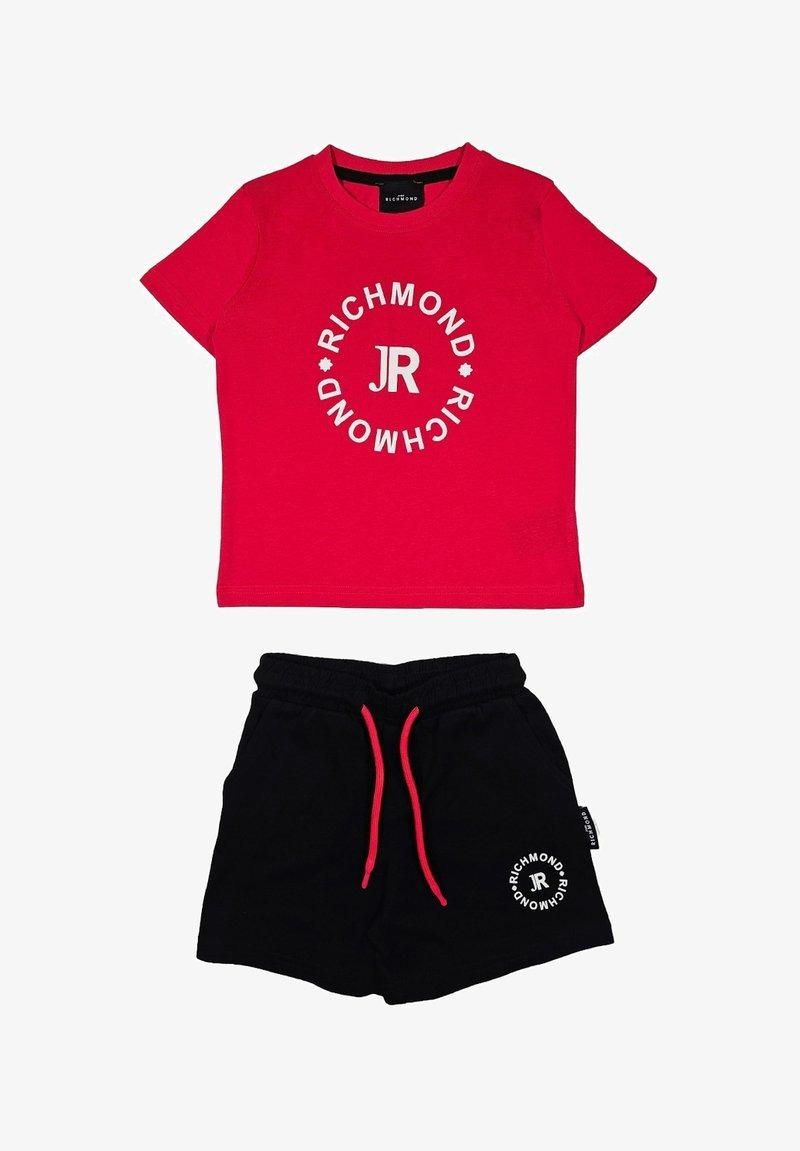 HBP25004CJ/REDBLACK JOHN RICHMOND