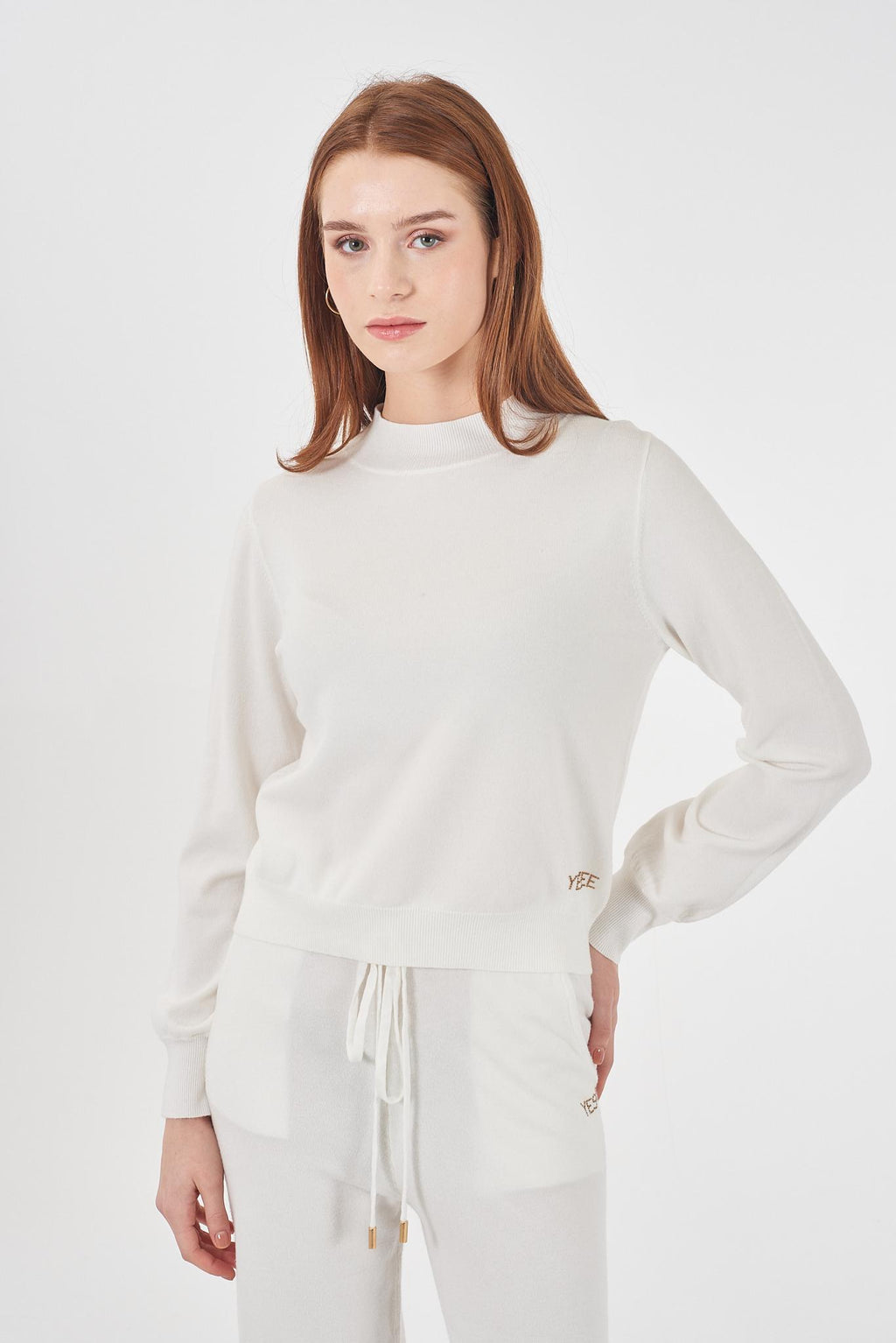 M002 RU00/0101 YES ZEE