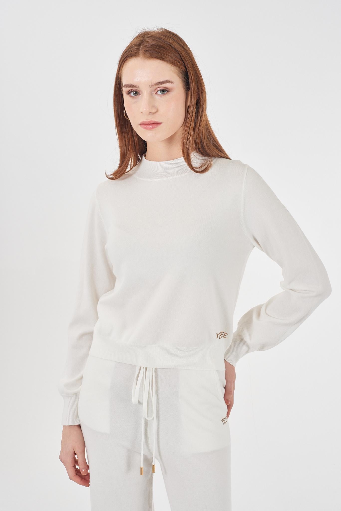 M002 RU00/0101 YES ZEE