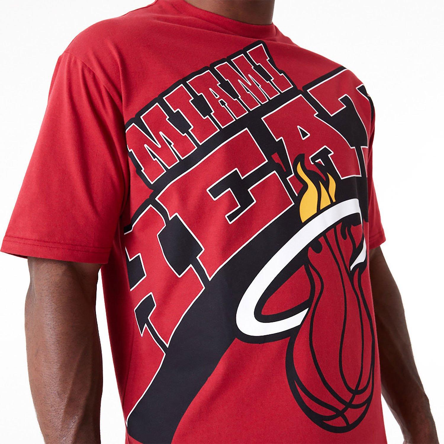 NBA LARGE WRDMRK OS TEE MIAHEA  PNRBLK 60502582/DARK RED NEW ERA