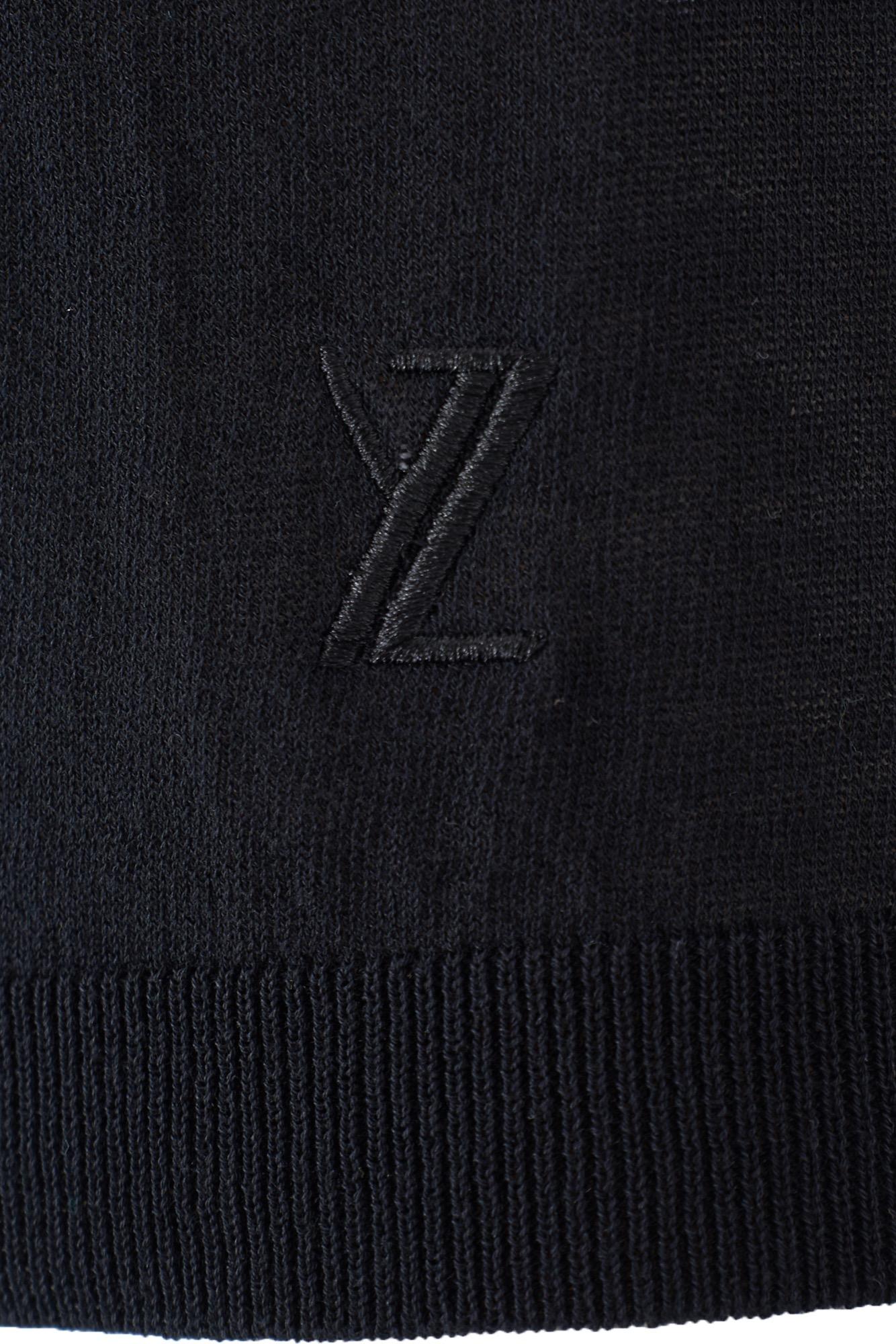 M715 DH00/0801 YES ZEE