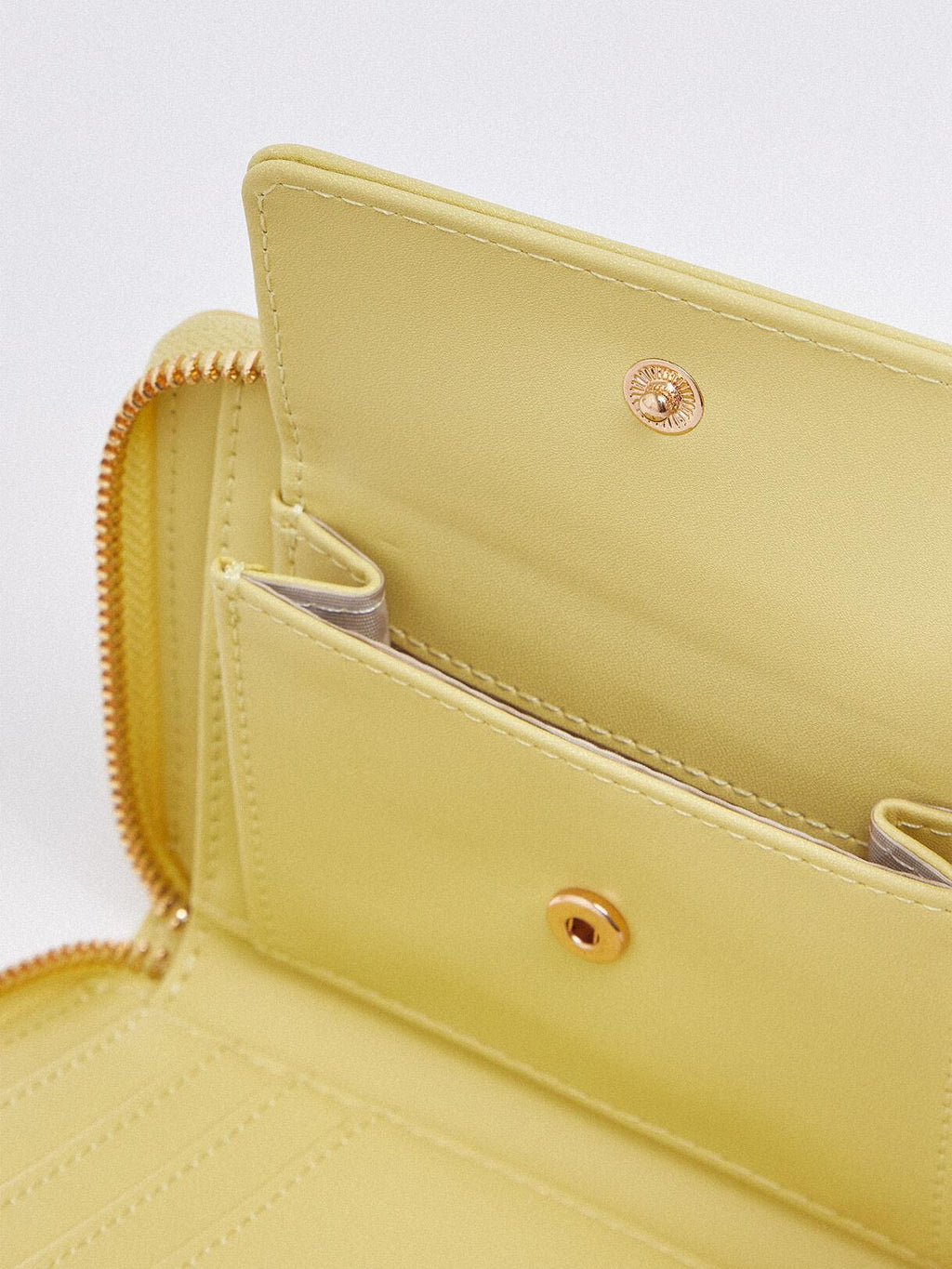 AA6156ES029/40636 LIU JO