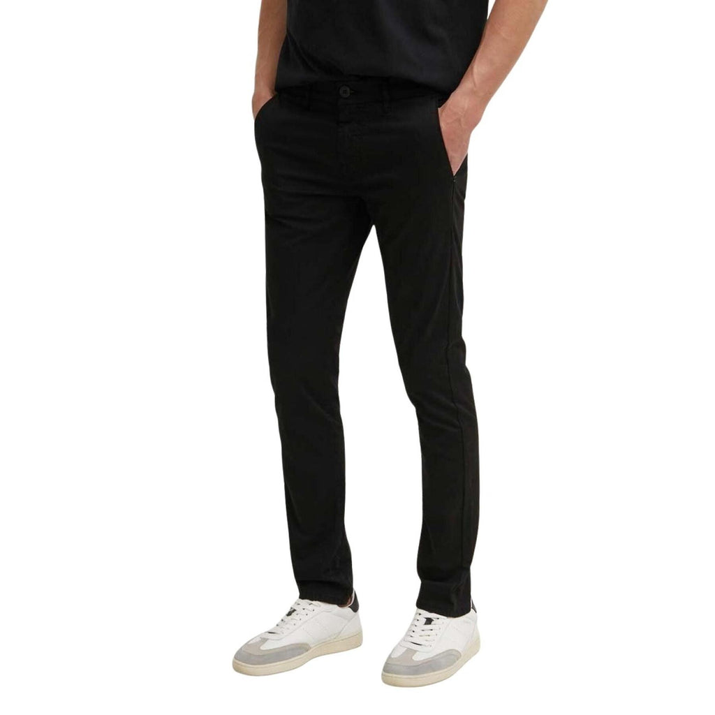 M4YB29WGC31/JBLK GUESS