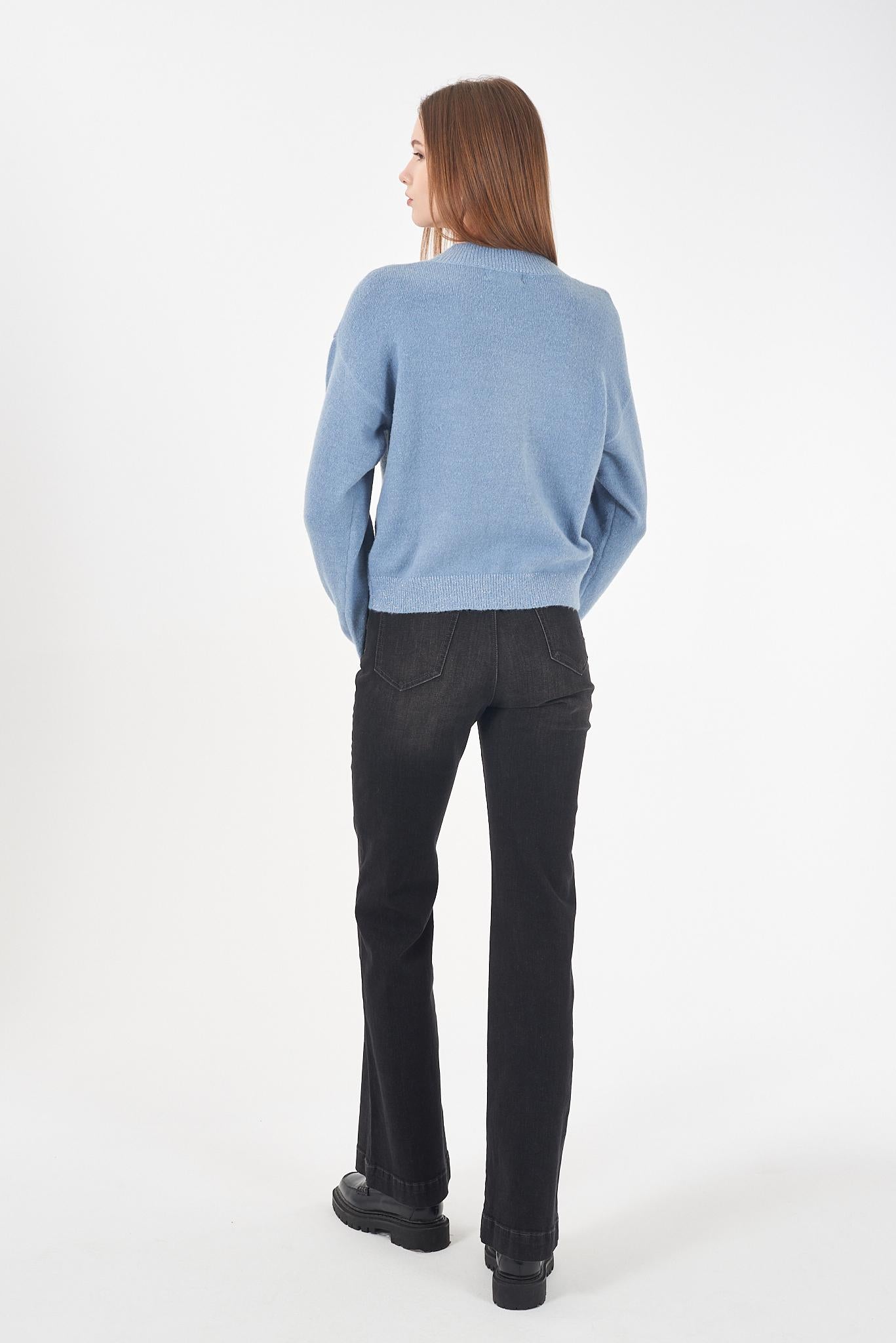 M003 BT00/0633 YES ZEE