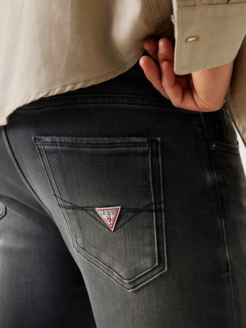 M2YAN1D4Q52/2CRG GUESS