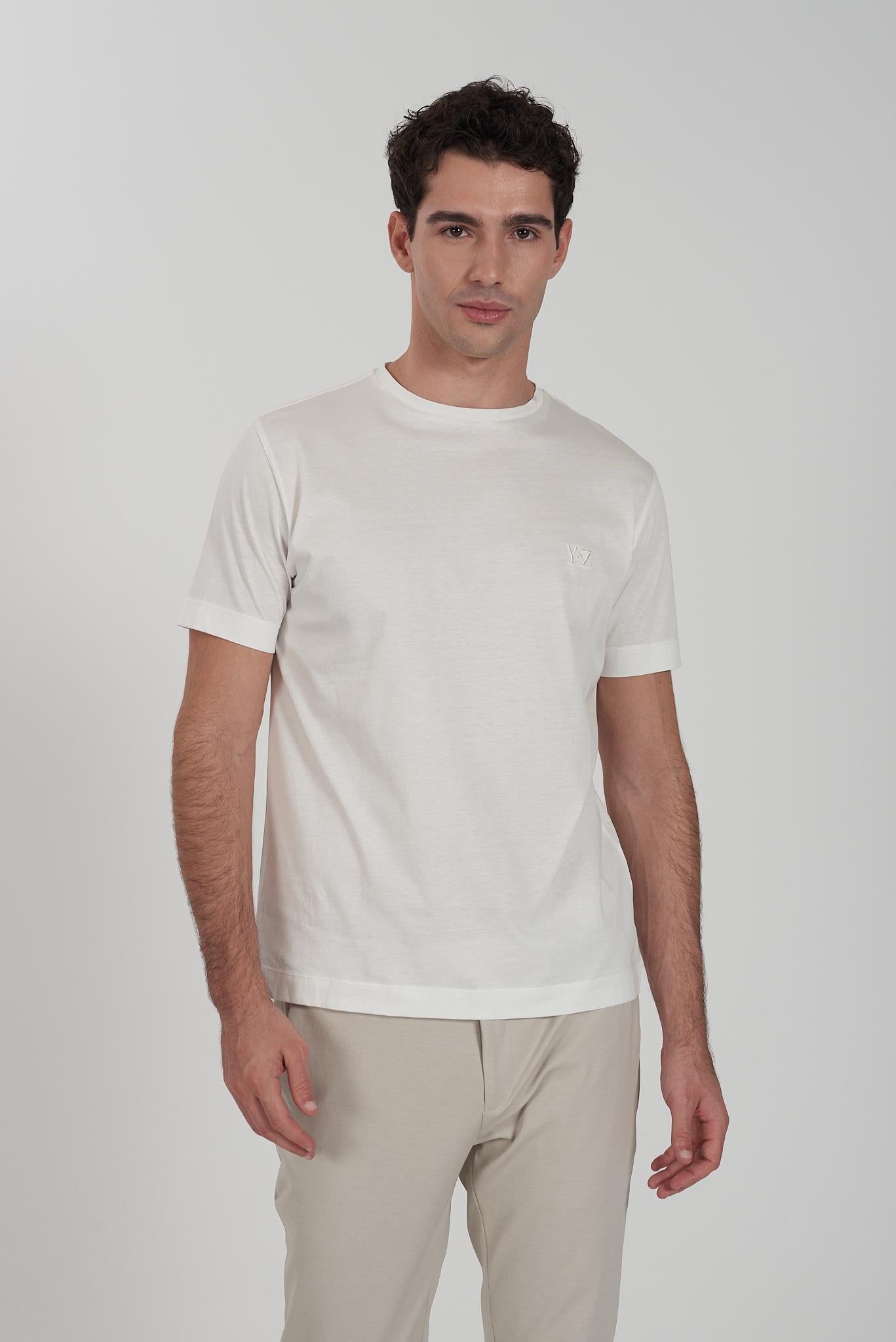 T717 MH00/0107 YES ZEE