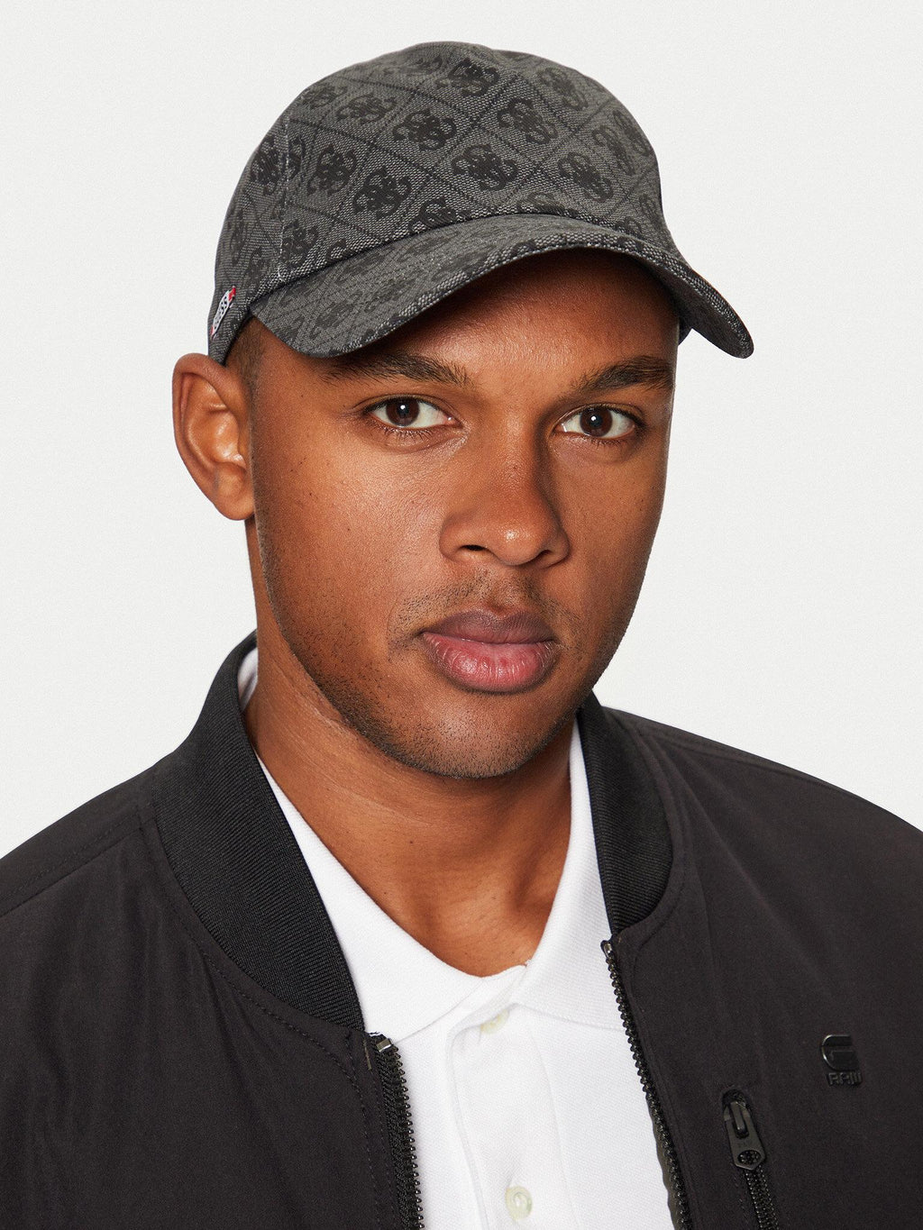 AM9485COT01/BLA GUESS