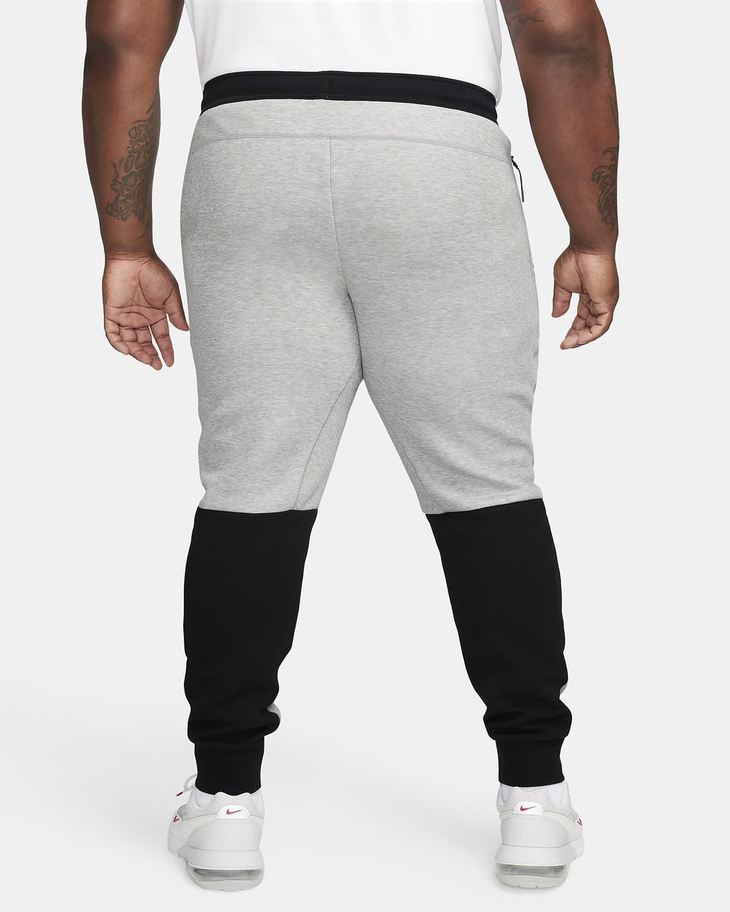 NIKE SPORTSWEAR TECH FLEECE 