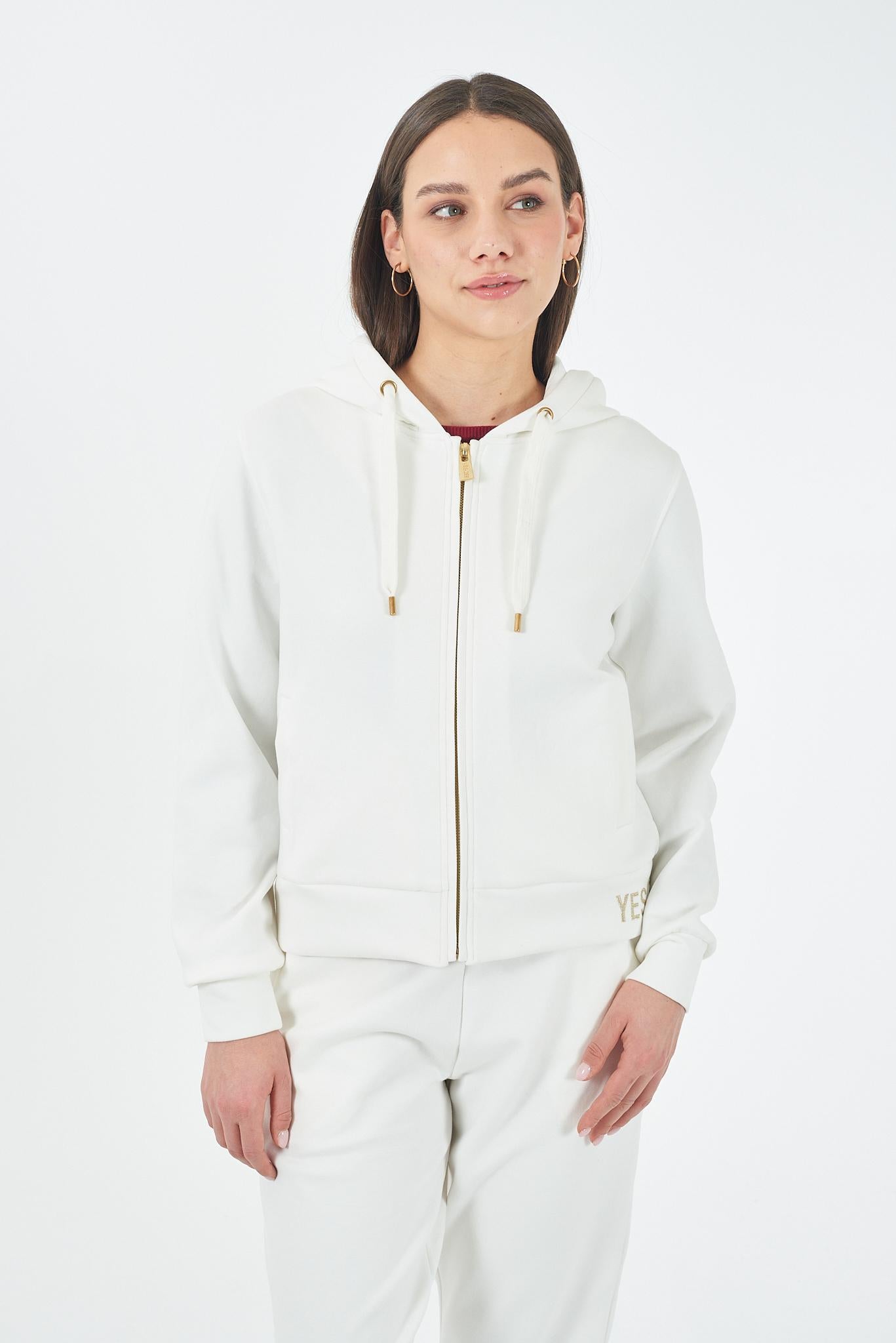 F001 SK00/0157 YES ZEE