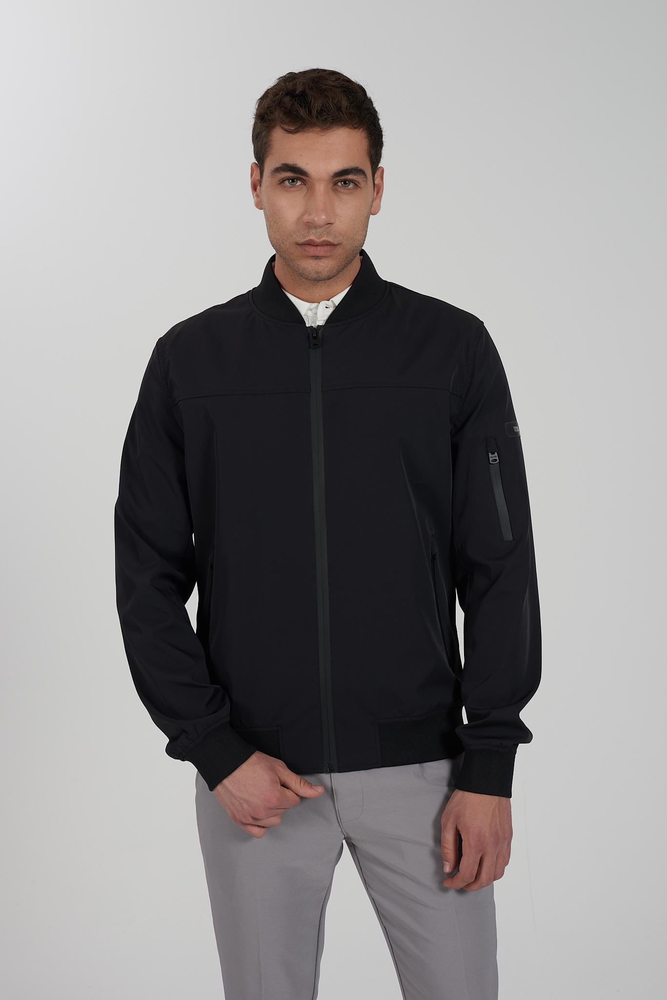 J561 NQ00/0801 YES ZEE