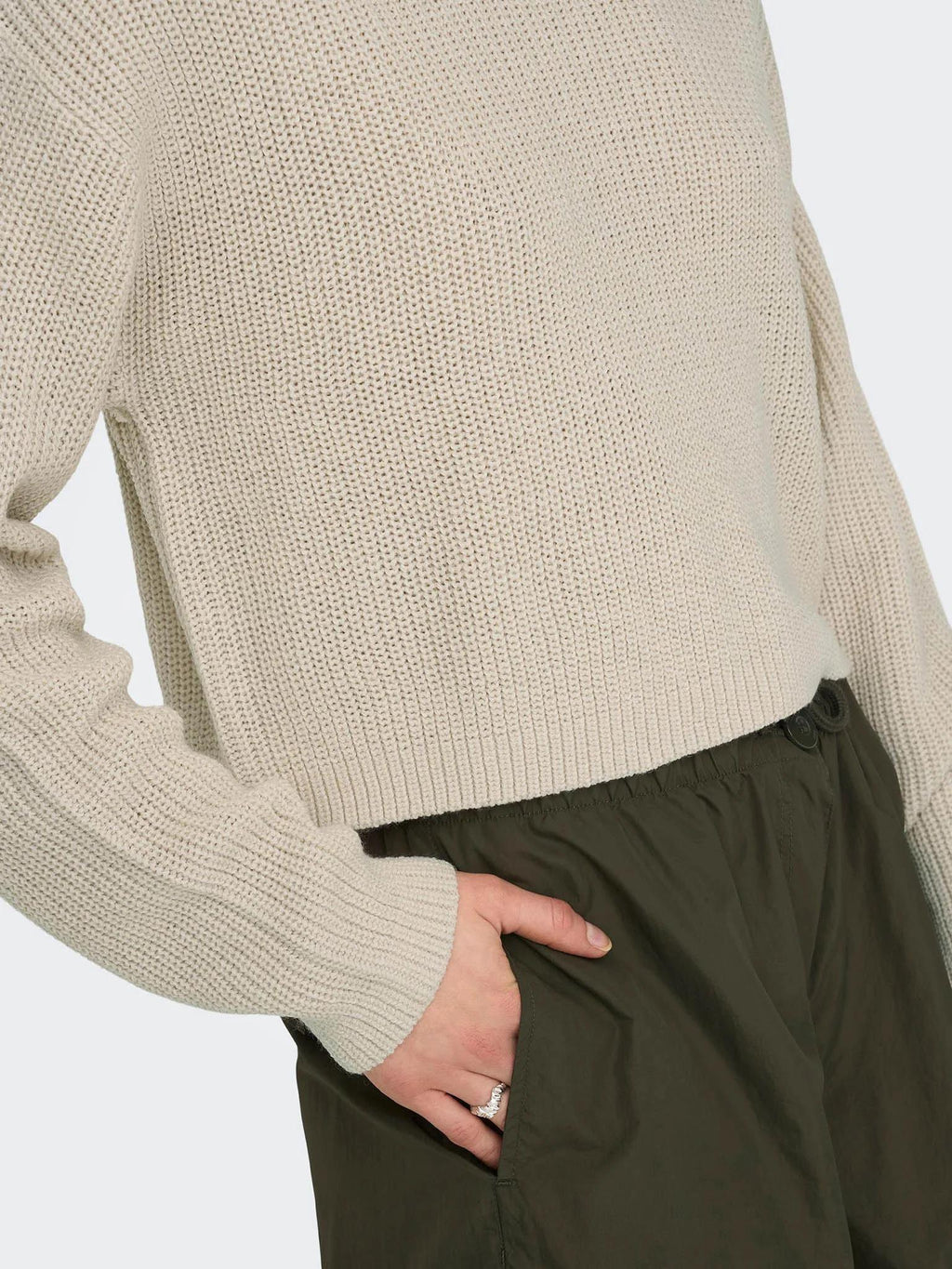 ONLMALAVI L/S CROPPED PULLOVER KNT NOOS 