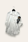 Camicia over con orso applicato e tasca triangolare OT-10735/Bianco LOVEme