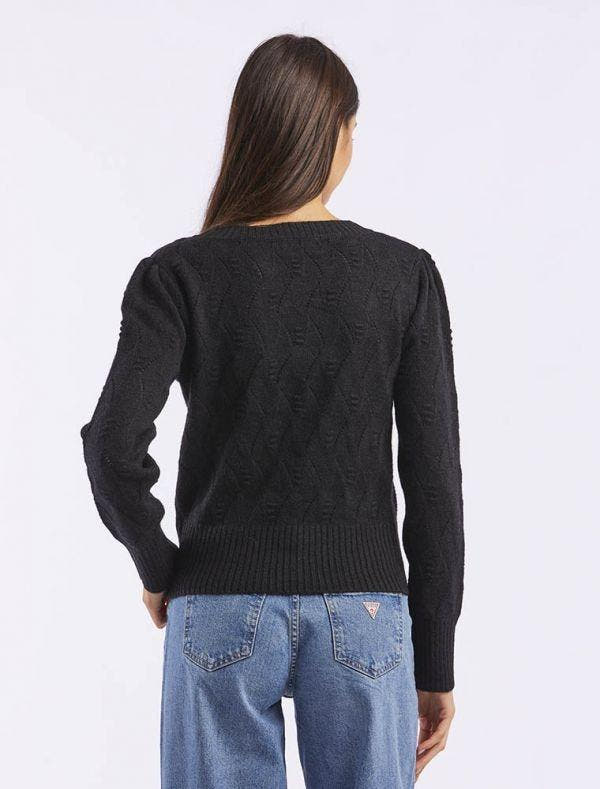 MAGLIA GIROCOLLO CON PUNZONATURE 