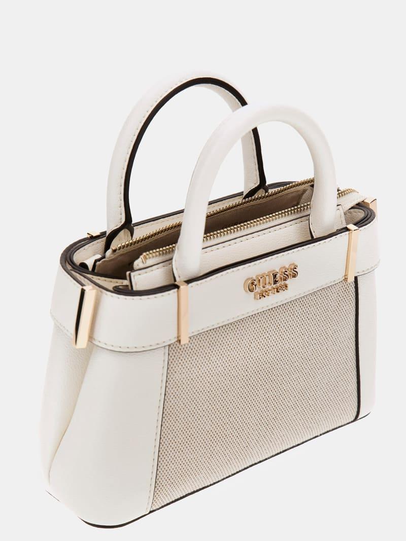 HWAG9633760/NRI GUESS