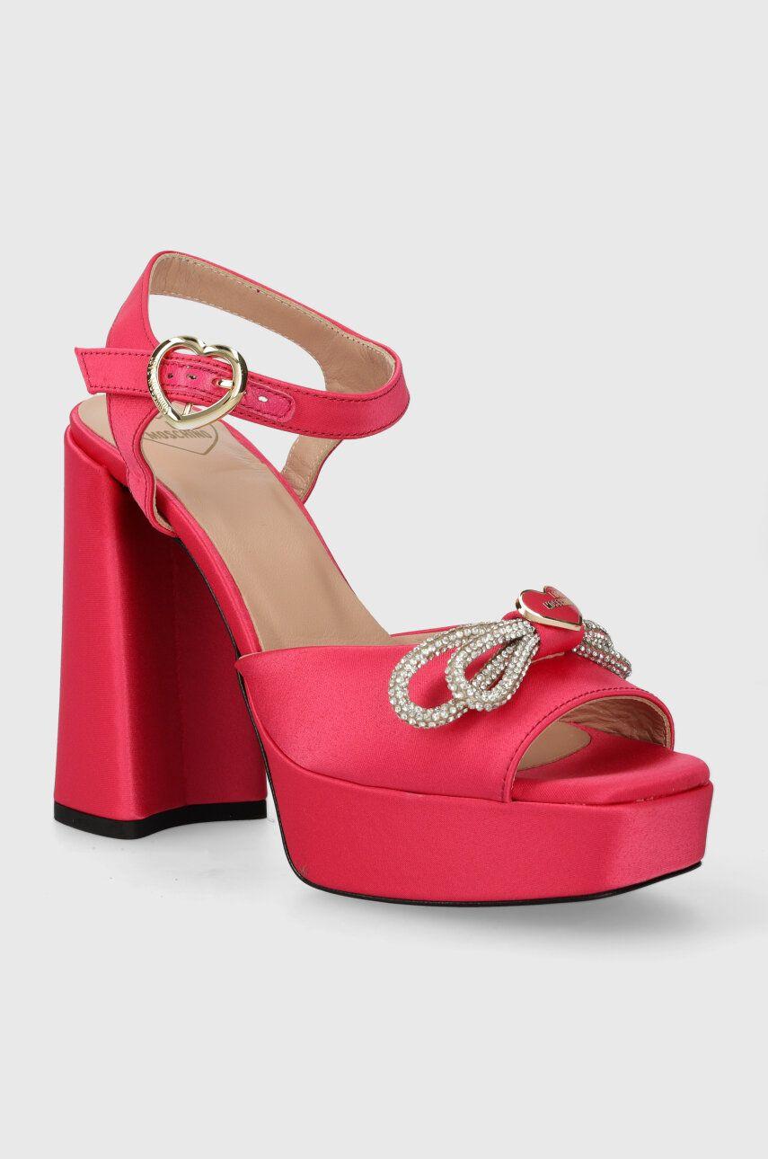 JA1606CG1IJO0/604 LOVE MOSCHINO