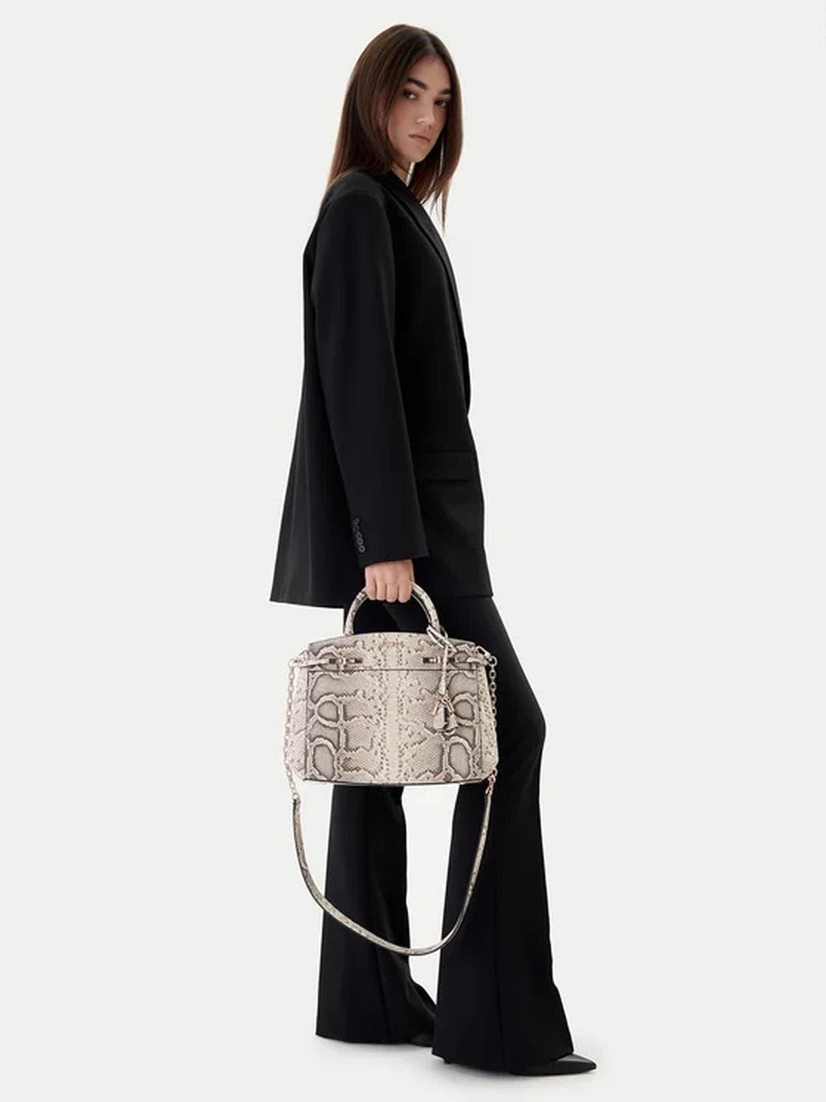 HWKG9933060/NAT GUESS