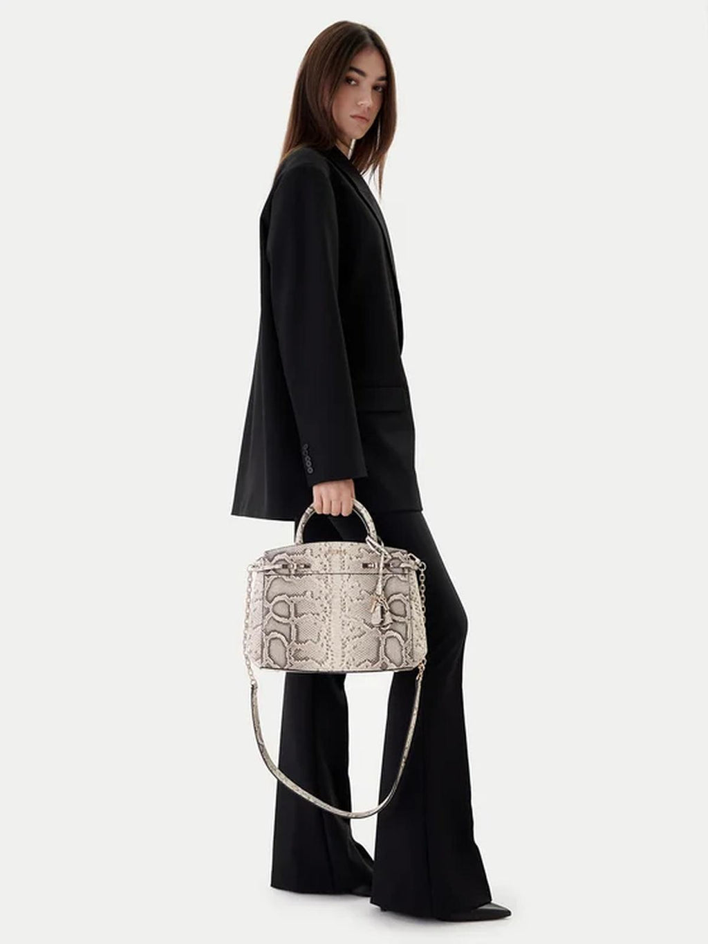 HWKG9933060/NAT GUESS