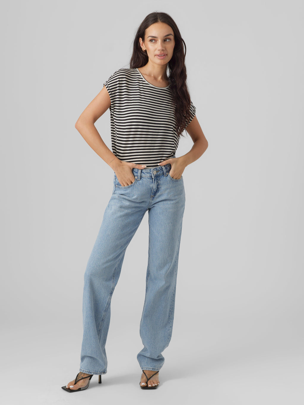 10284469/Black VERO MODA
