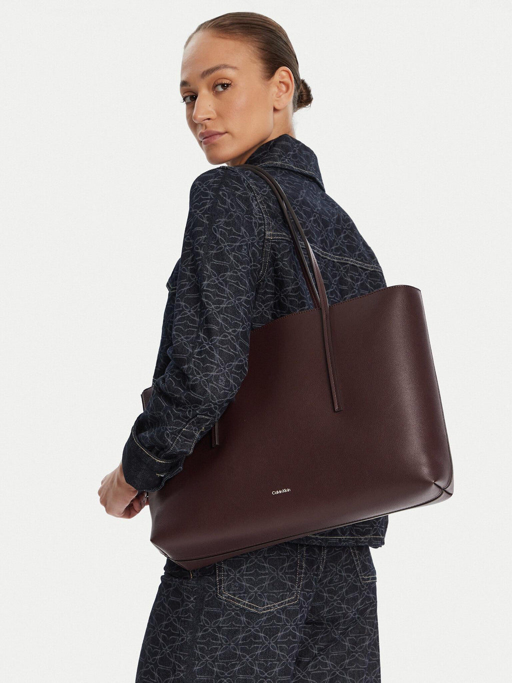 FOIL LOGO TOTE W/POUCH 