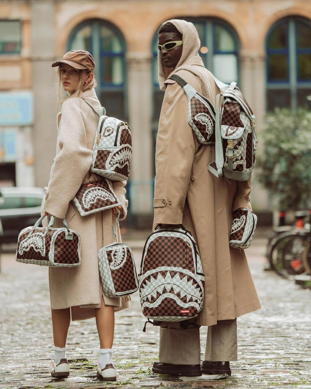 CREAM BROWN TEAR CHECK SAVAGE BACKPACK 910B8291NSZ/CHECK SPRAYGROUND