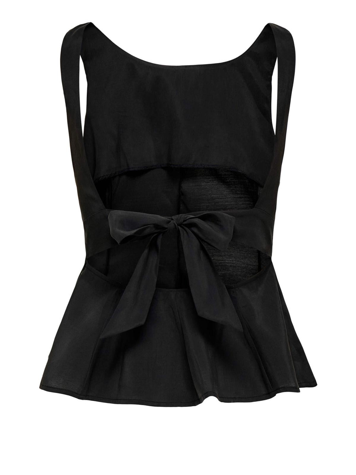 15370301/Black ONLY