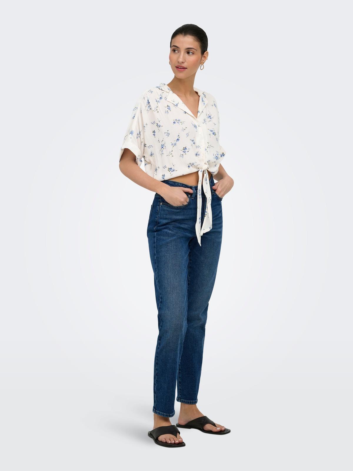 15281497/Cloud Dancer NIRA FLOWER ONLY