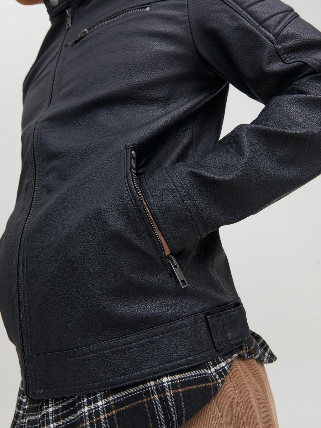 12147218/Black PU JACK AND JONES