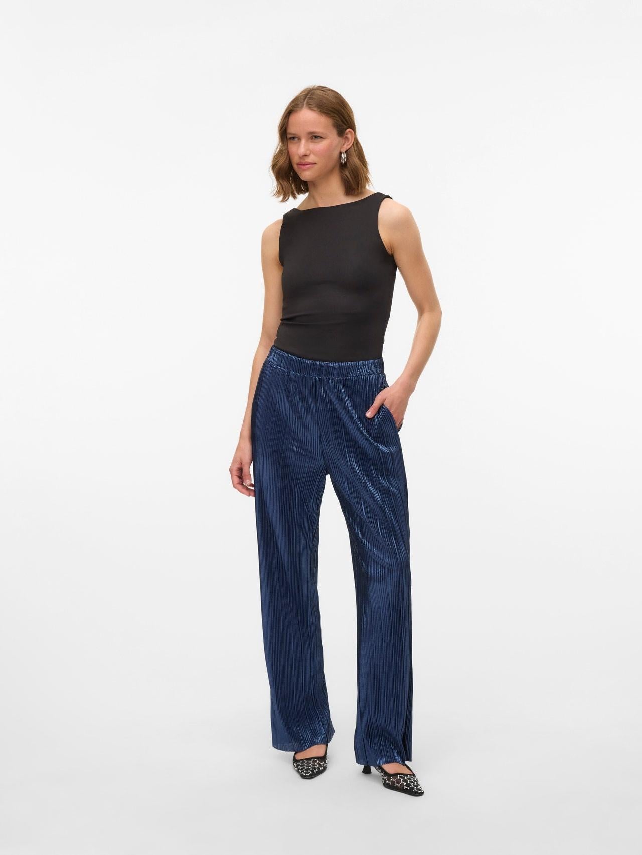 10305800/Black VERO MODA