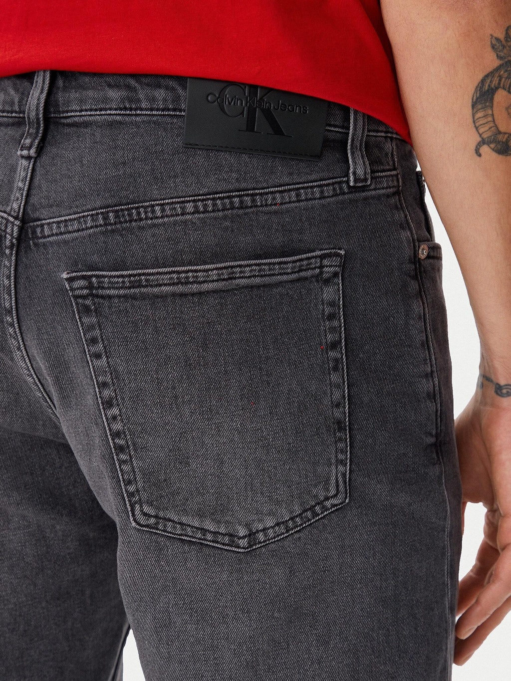 SLIM SHORT J30J327515/1BZ CALVIN KLEIN JEANS