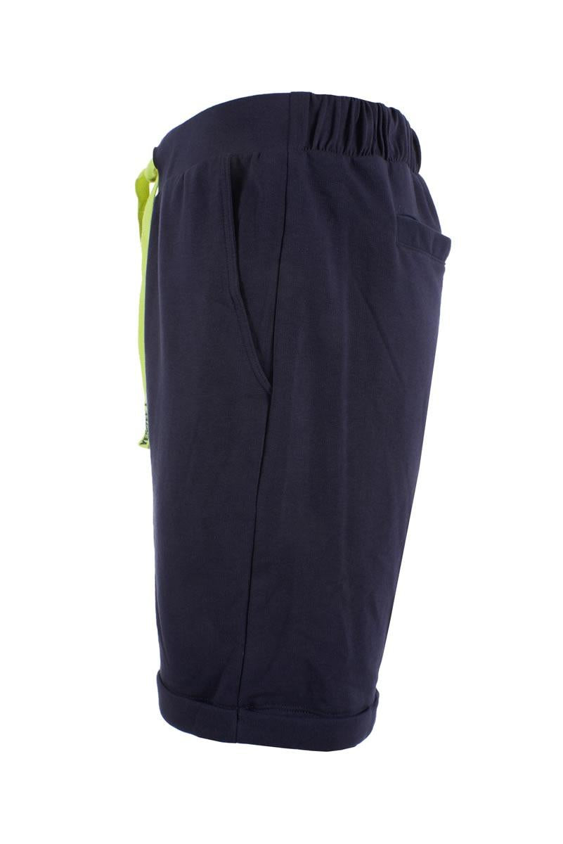 P792 SFJJ/0710 YES ZEE