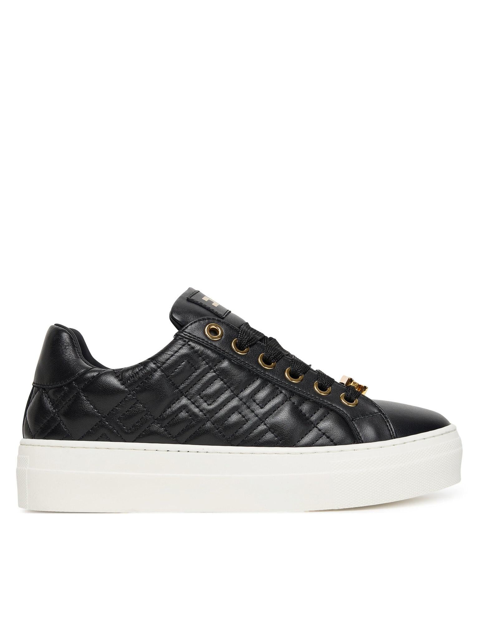 SNEAKER 