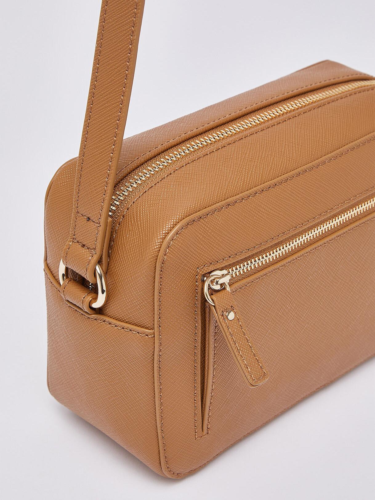 AA6153ES029/X0742 LIU JO