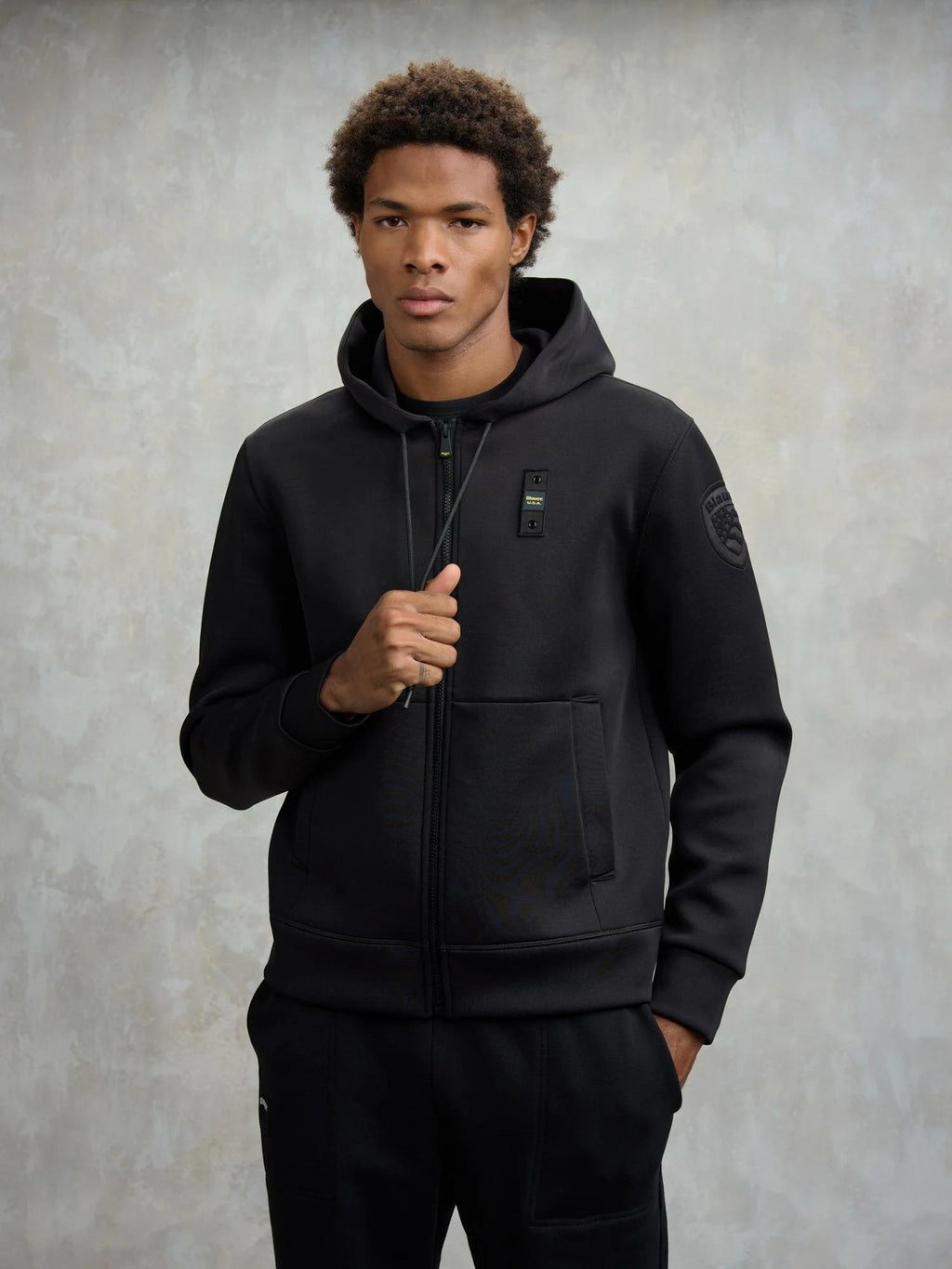 25WBLUF02093 004745/999 BLAUER