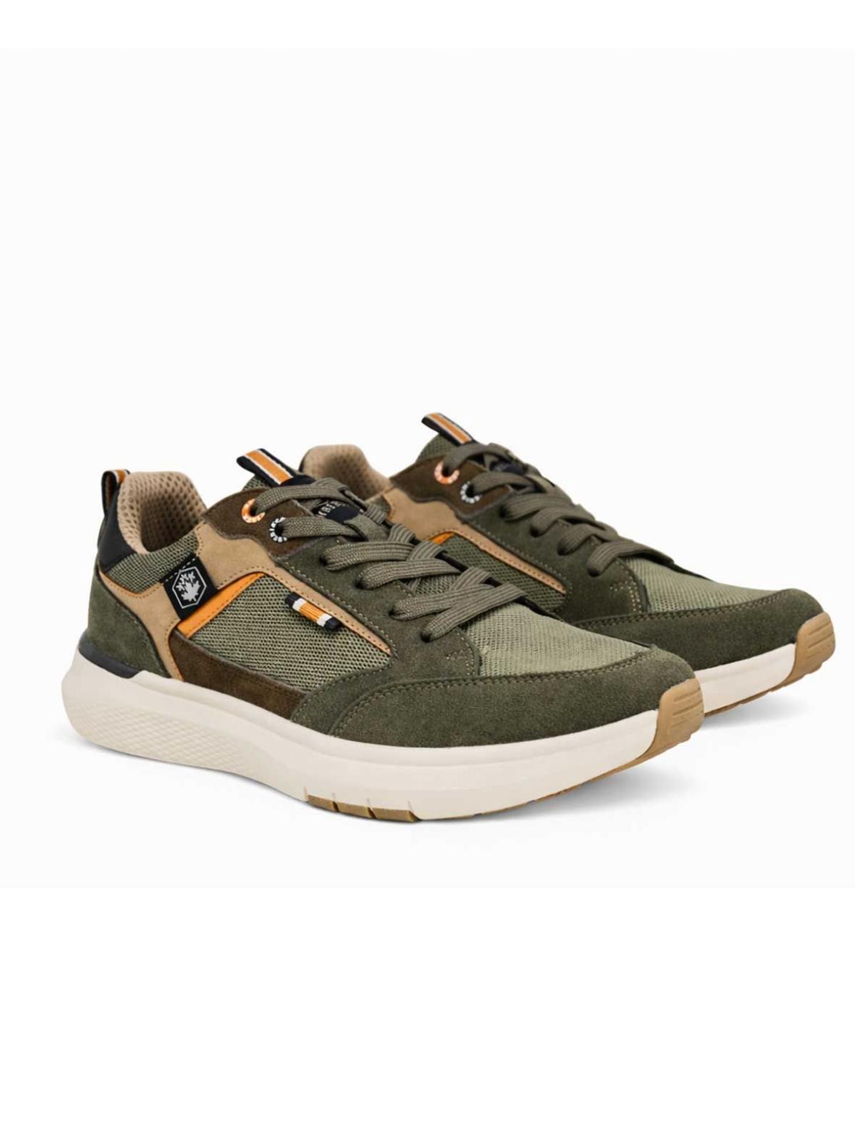 SNEAKER 