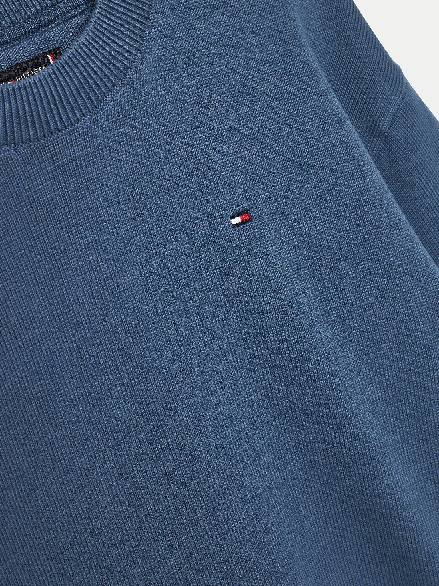 ESSENTIAL SWEATER 