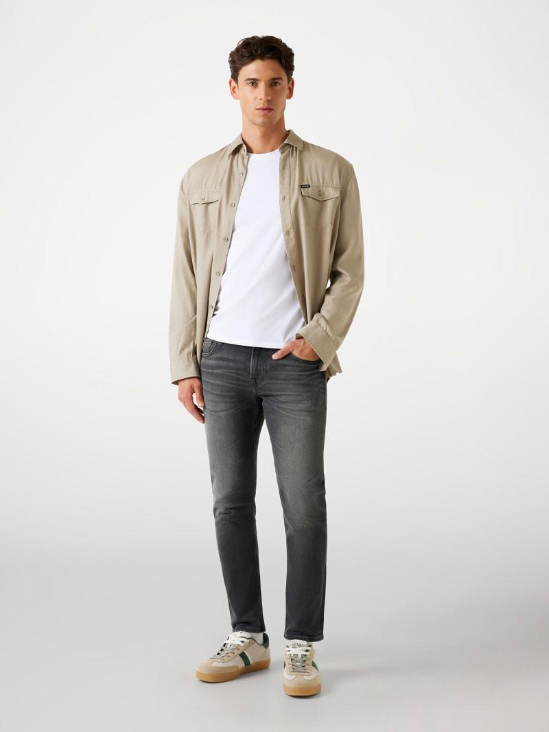 M2YAN1D4Q52/2CRG GUESS