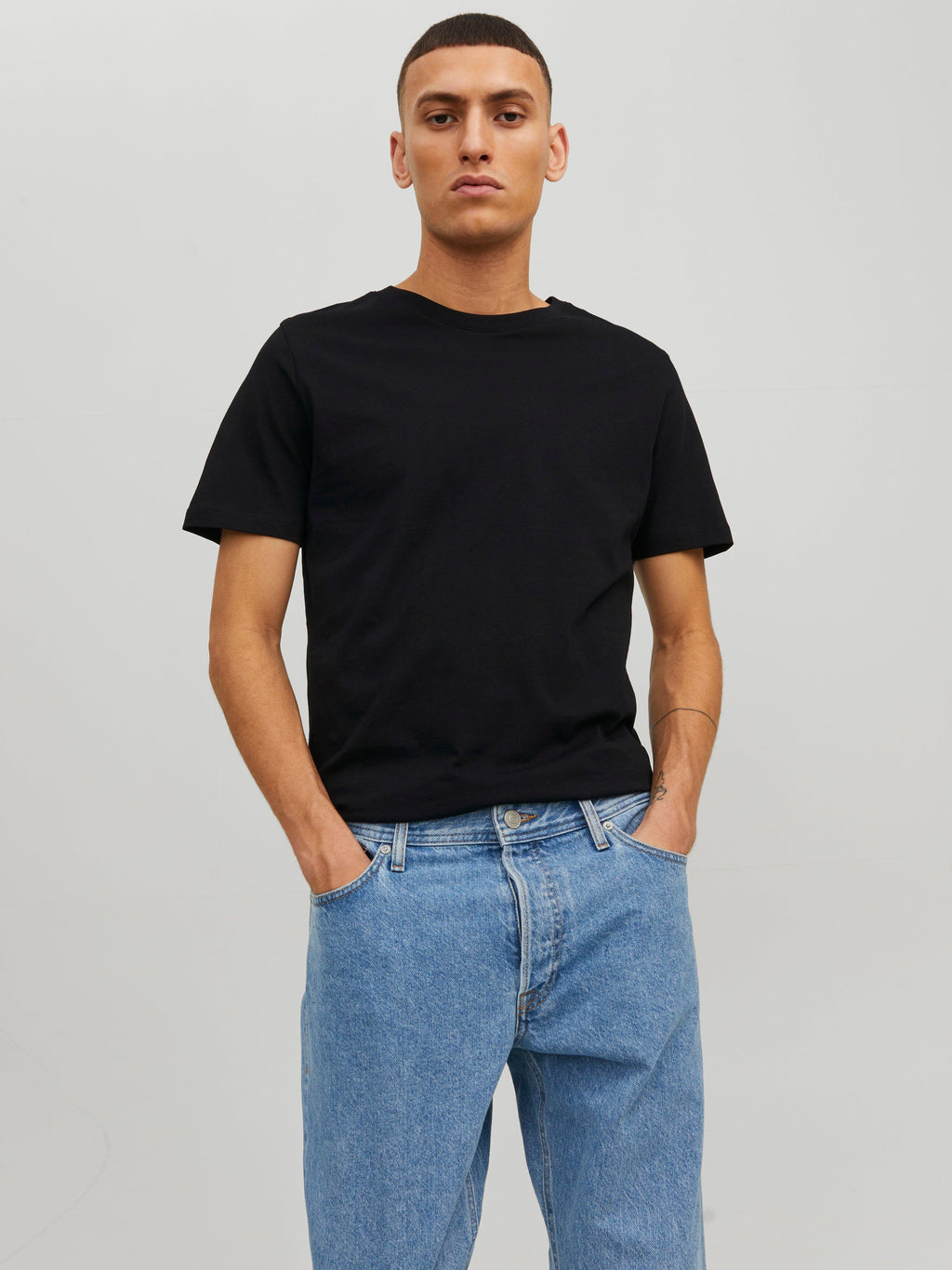 12156101/Black JACK AND JONES