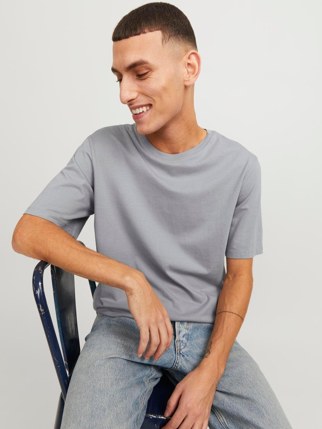 12156101/Ultimate Grey JACK AND JONES